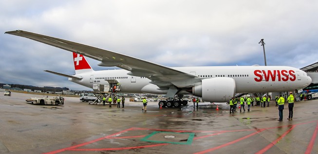 Die Boeing 777-300ER ist mit 340 Plätzen 55 Prozent größer als der bislang verwendete Airbus A340-300.