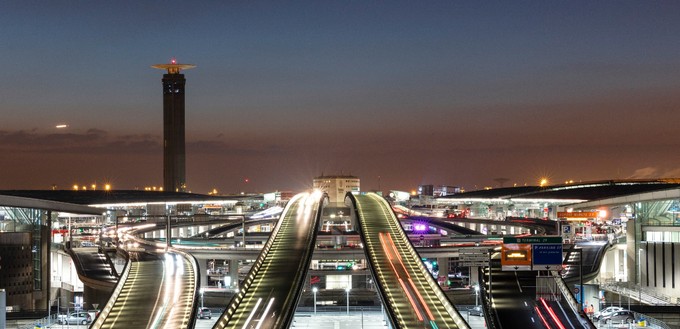 Paris-Charles-de-Gaulle sinkt von Rang 15 mit 10,1 Millionen auf Platz 52 mit 2,9 Millionen.