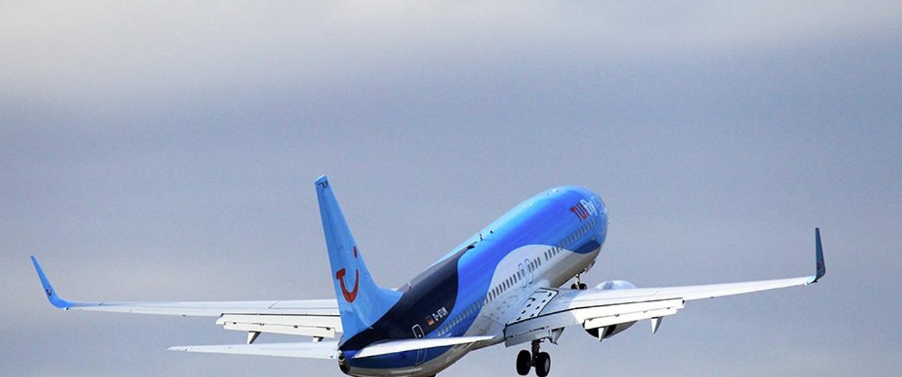 Jet von Tuifly: Die Airline wird zur Kasse gebeten.