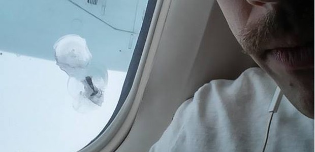 Ein Anblick, auf den man lieber verzichtet: Die Schraube steckt im Fenster.