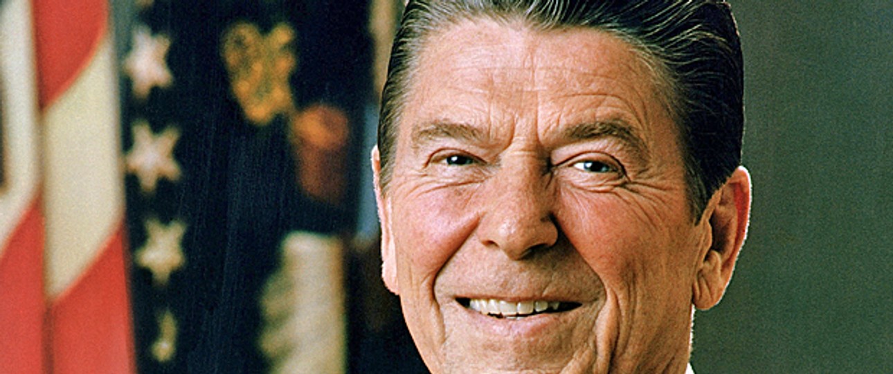 Ronald Reagan: Zweiter Airport.