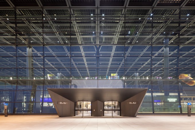 Das Terminal wirkt luftig und kann in Sachen Modernität mit den Konkurrenten in Europa mithalten. 