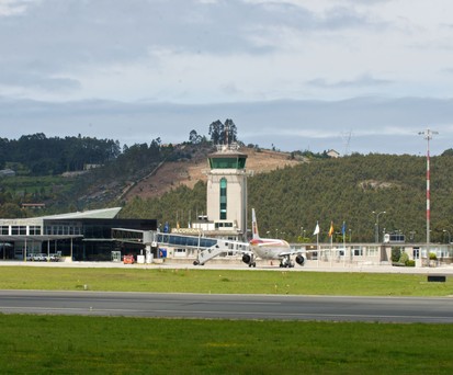 Flughafen A Coruna: Auch der Tower in der nordspansichen Stadt wird von einem privaten Anbieter besetzt.