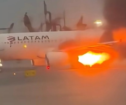 Das Feuer an einem Airbus A320 von Latam: Der Notfall geschah in Lima in Peru.