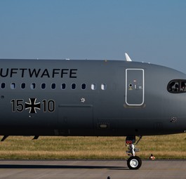 Airbus A321 LR der deutschen Luftwaffe: Mehr Tanks, mehr Reichweite.