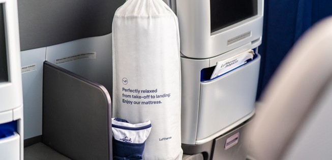 Die neue Matratzenauflage: Die Unterseite besteht aus rutschfestem Frottee.