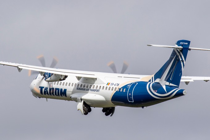 Tarom hat eine Festbestellung für drei ATR 72-600 als Teil der 2019 begonnenen Flottenmodernisierung bekannt gegeben. Zudem wird die Fluggesellschaft auch ihre ATR 42-500 auf die größere ATR 72-600 aufrüsten.