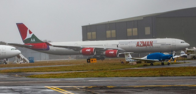 Der Airbus A340-600 von Azman Air: Hier zu sehen in Großbritannien, rund eine Woche vor der Übergabe an die nigerianische Fluglinie.