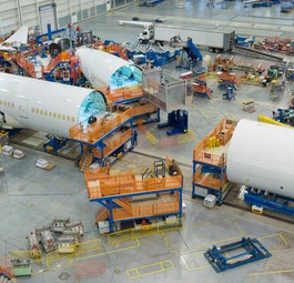 Dreamliner-Produktion: Auf ein Problem folgt das nächste.
