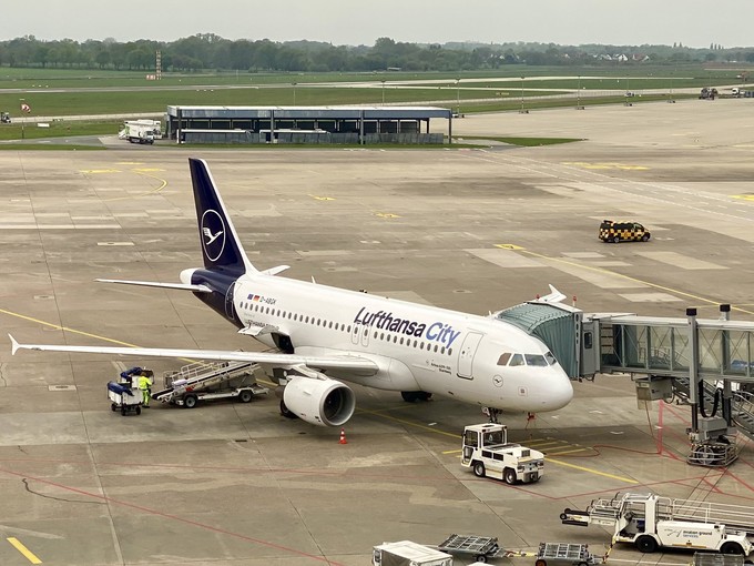 Airbus A319 von Lufthansa City Airlines in Hannover.