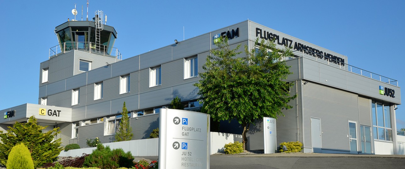 Flugplatz Arnsberg: Hier steht das Flugzeug von Friedrich Merz.