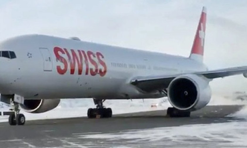 In Eiswüste gestrandete Boeing 777 ist wieder zu Hause