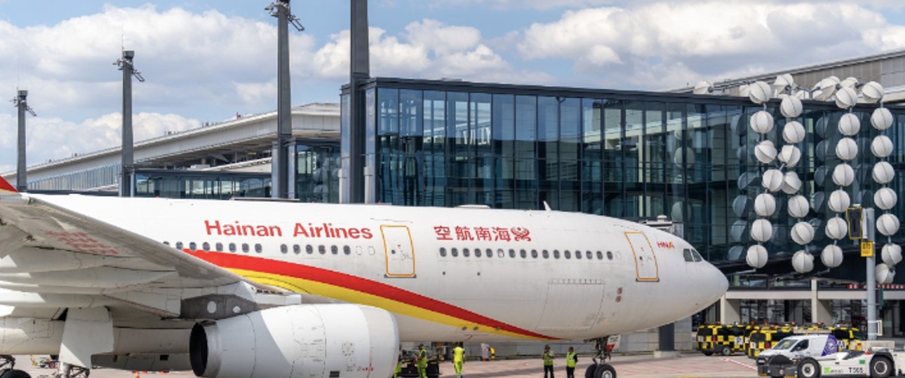 Hainan Airlines bietet auf ihrer Langstreckenflotte jedem Reisenden 130 MB kostenloses Datenvolumen.