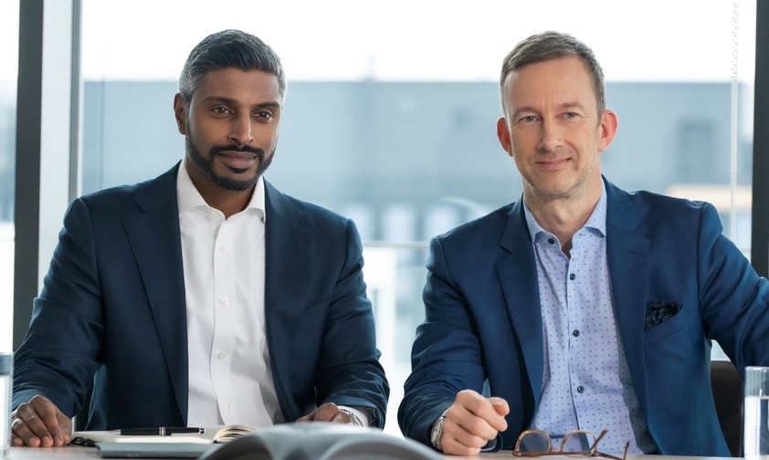 Pradeep Pinakatt (l.) und Lars Redeligx: Führen den Flughafen Düsseldorf.