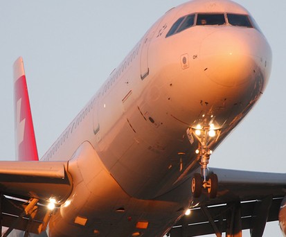 Airbus A321 mit dem Kennzeichen HB-IOH: Der  Swiss-Flieger kehrt aus Amman zurück.