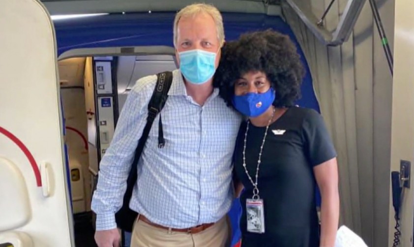 American-Chef rührt Southwest-Flugbegleiterin zu Tränen