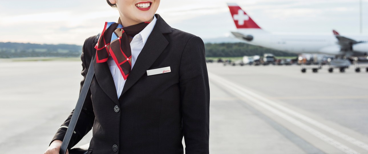 Flugbegleiterin von Swiss: Mehr Lohn, auch beim Berufseinstieg, behauptet die Fluglinie.