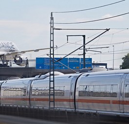 Deutsche Bahn und Star Alliance: Interzonale Partner.