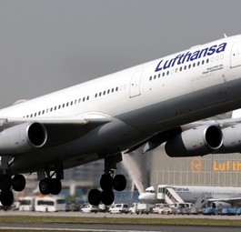 Airbus A340-300 von Lufthansa: Alte Flieger sollen zugunsten modernerer verschwinden.