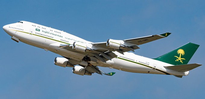 Die Boeing 747-400 mit dem Kennzeichen HZ-HM1 verließ Hamburg dagegen problemlos Richtung Heimat.