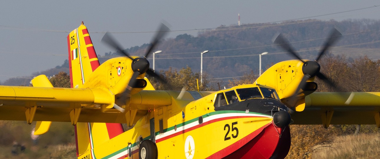 Die EU schickte zwei Canadair CL-415 nach Österreich.