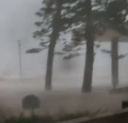 Flughafen Hongkong erholt sich von Mangkhut