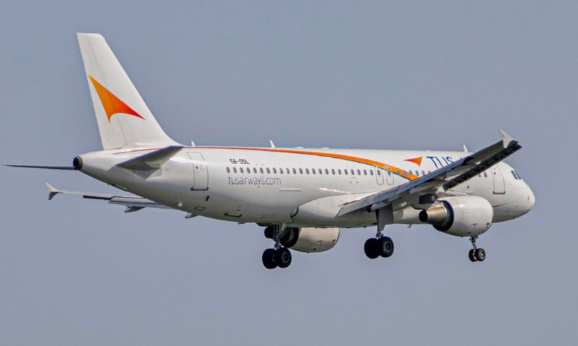 Tus Airways: Fliegt weiterhin nach Tel Aviv, auch ab Düsseldorf.