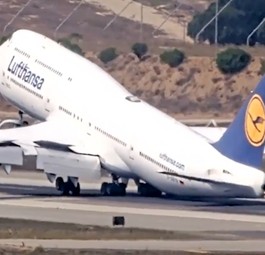 Boeing 747-8 von Lufthansa: Am 10.Oktober wäre es fast zu einem Tailstrike in Los Angeles gekommen. 