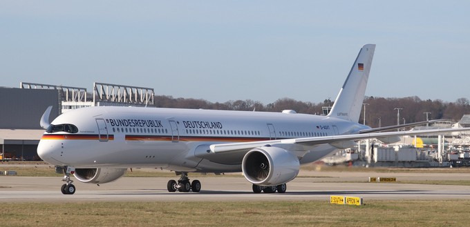 Nun traf der Airbus A350-900 in Hamburg ein.