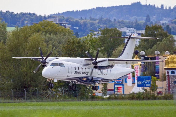 Mit dabei war auch die Dornier 328 von Private Wings, die im Sommer am Flughafen stationiert ist.