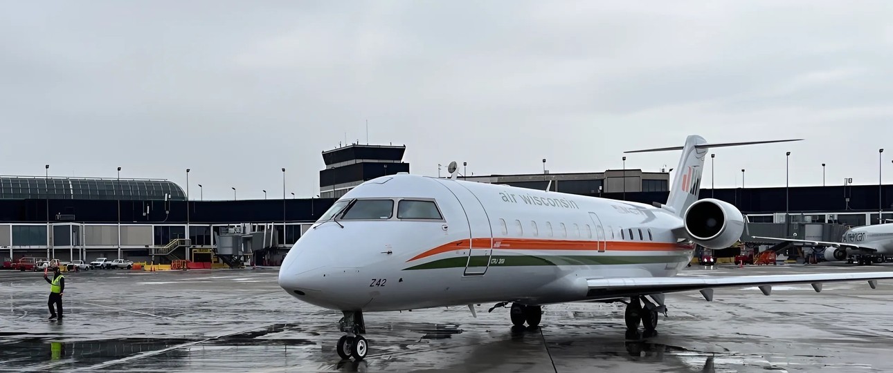Bombardier CRJ 100 von Air Wisconsin: DIe AIrline sucht eine neue Rolle.