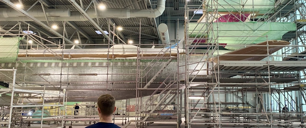 Lackierung eines Eurowings-Jets bei Altitude Paint Services, hier in Münster/Osnabrück: Die Firma expandiert.