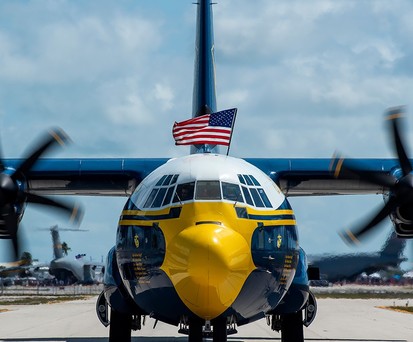 Die Hercules C-130J Fat Albert: Das Flugzeug muss im Winter nach England.