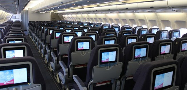 Auch Economy-Class-Sitze von Air Berlin werden bald versteigert.