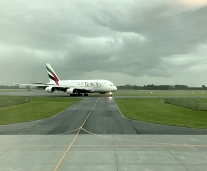 Blitz und A380 machen Bekanntschaft