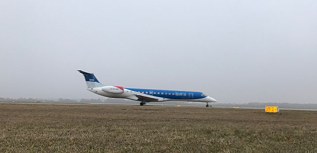 Embraer ERJ145 von Fly BMI: Die Flieger bleiben am Boden.