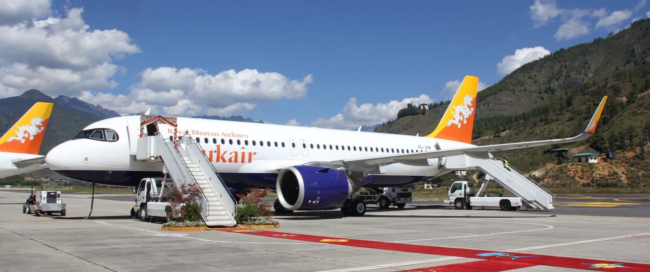 Die nationale Fluggesellschaft des Königreichs Bhutan hat mit Airbus eine Absichtserklärung über den Kauf von drei A320 Neo und zwei A321 XLR zur Erweiterung ihres internationalen Streckennetzes unterzeichnet.