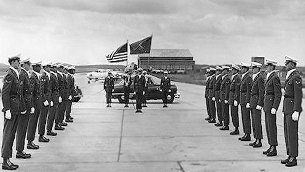 Und zu guter letzt: Von 1953 bis 1995 hoben in Sembach amerikanische Kampfflieger ab. Der anzügliche Iata-Code des Flughafens: SEX.