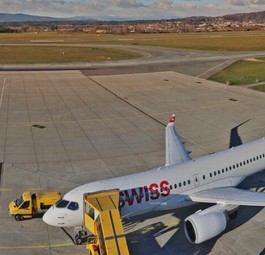 Die HB-JCD in Graz: Der Airbus A220 steht inzwischen auf dem Vorfeld.