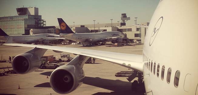 Boeing 747 von Lufthansa: Geruch von Kerosin? Nein, von alten Socken!