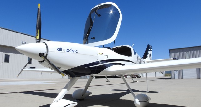 Prototyp der EFlyer 2: Dass Flugzeug soll 2026 von der FAA zertifiziert werden.