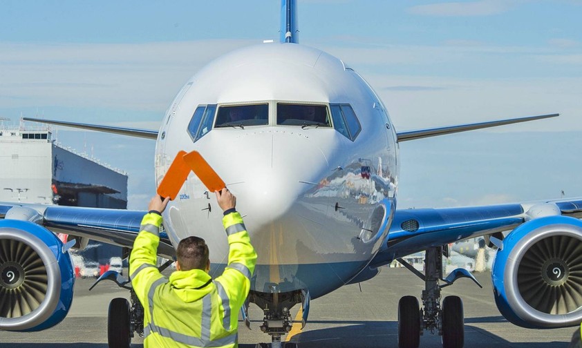 Boeing 737-800 von Pobeda: Die Fluggesellschaft darf ihre Flugzeuge nicht mehr selbst warten.