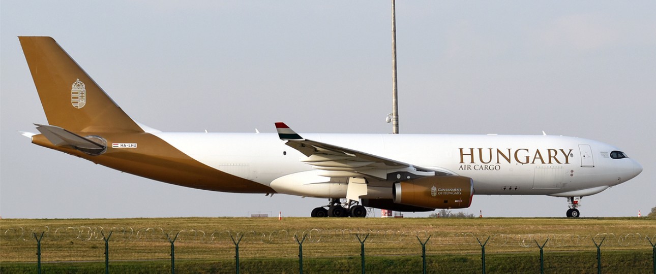 Airbus A330 F der Republik Ungarn: Von Wizz Air betrieben.
