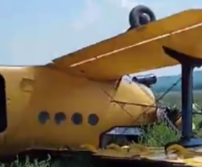 Die verunglückte Antonov An-2: Offenbar wurde niemand verletzt.