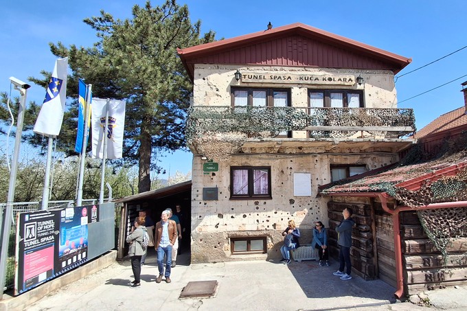 Das Haus der Familie Kolar diente einst als Zugang zum Tunnel und ist heute Heimat des Museums.