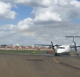 dash 8 200 air kenya