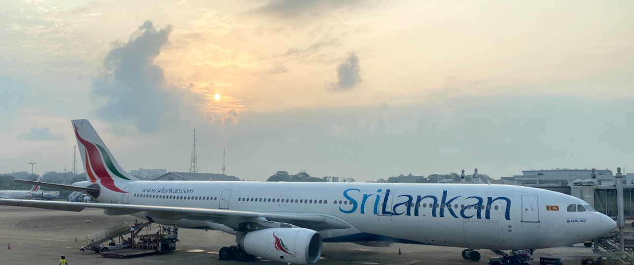 Airbus A330-300 von Sri Lankan Airlines in Colombo: Wenig Treibstoff in der Heimat.