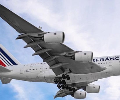 Airbus A380 von Air France: Statt in Abidjan landete die Maschine wieder am Pariser Flughafen Charles de Gaulle.