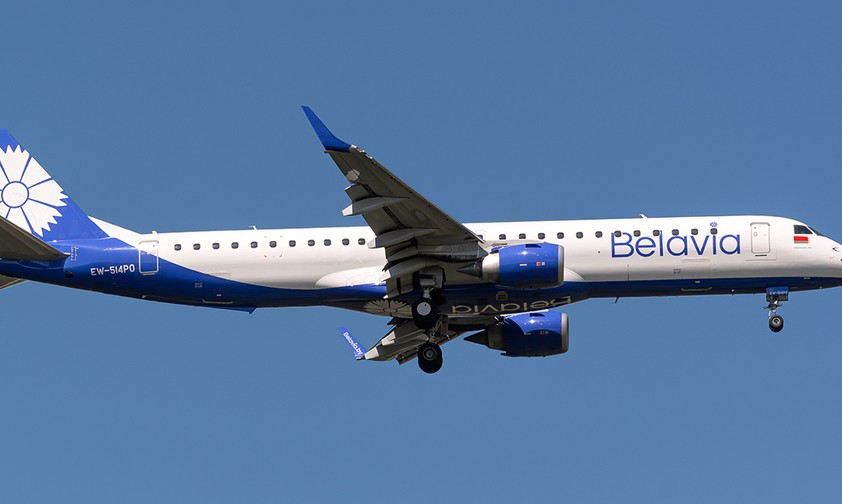 Embraer E195 der staatlichen Fluggesellschaft: Belavia darf künftig nicht mehr in die EU oder nach Großbritannien fliegen.