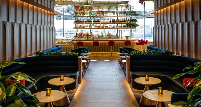 British Airways zeigt das neue Design ihrer Lounges: So soll die Bar künftig in Miami aussehen.